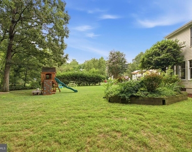 7707 Lake Glen Drive - Photo Thumbnail 50