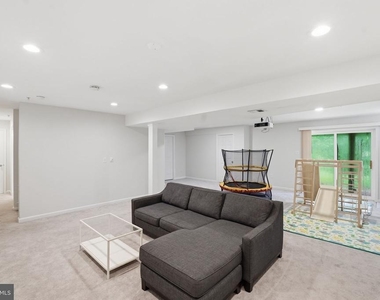 1908 Orchard Hill Drive - Photo Thumbnail 36