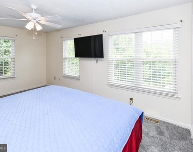 1401 Deep Gorge Court - Photo Thumbnail 18