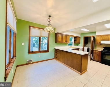 907 Heron Drive - Photo Thumbnail 9