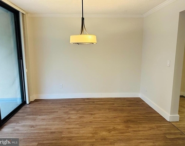 7401 Westlake Terrace - Photo Thumbnail 5