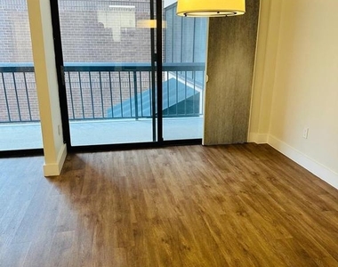 7401 Westlake Terrace - Photo Thumbnail 6