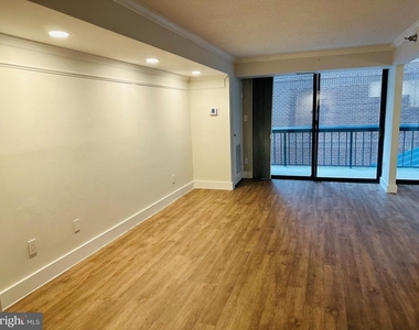 7401 Westlake Terrace - Photo Thumbnail 7