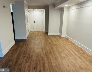 7401 Westlake Terrace - Photo Thumbnail 8