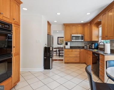 14713 Dunleith Street - Photo Thumbnail 7