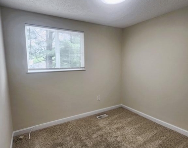 13527 Duhart Road - Photo Thumbnail 9