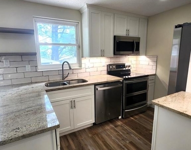 13527 Duhart Road - Photo Thumbnail 5