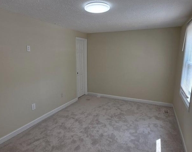 13527 Duhart Road - Photo Thumbnail 18