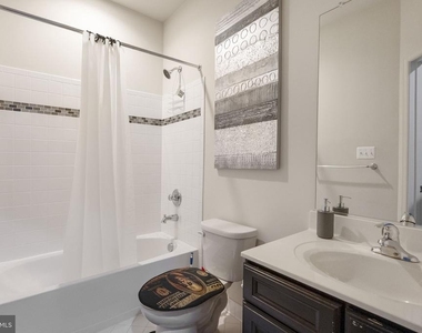 14058 Wellspring Avenue - Photo Thumbnail 32