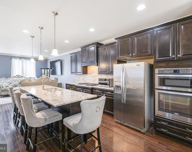 14058 Wellspring Avenue - Photo Thumbnail 10