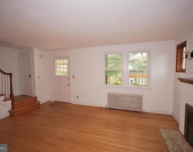 9105 Wire Avenue - Photo Thumbnail 5