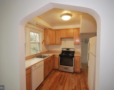 9105 Wire Avenue - Photo Thumbnail 7