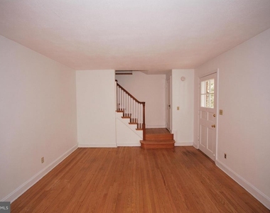 9105 Wire Avenue - Photo Thumbnail 12
