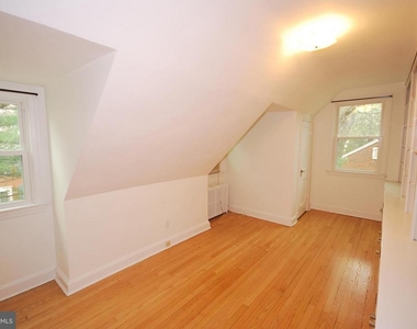 9105 Wire Avenue - Photo Thumbnail 16