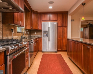 8804 Walnut Hill Road - Photo Thumbnail 17