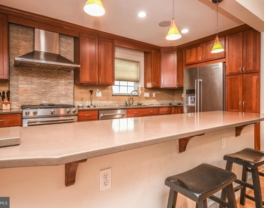 8804 Walnut Hill Road - Photo Thumbnail 11