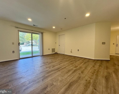 11812 Eton Manor Drive - Photo Thumbnail 9