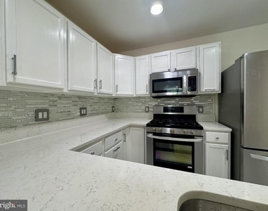 11812 Eton Manor Drive - Photo Thumbnail 19