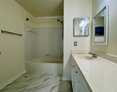 11812 Eton Manor Drive - Photo Thumbnail 27
