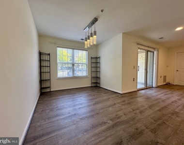 11812 Eton Manor Drive - Photo Thumbnail 11
