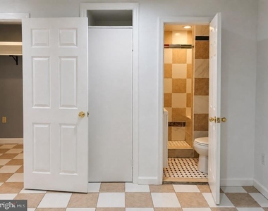 9105 Chesley Knoll Court - Photo Thumbnail 5