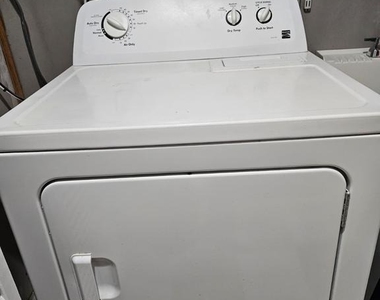 9105 Chesley Knoll Court - Photo Thumbnail 7