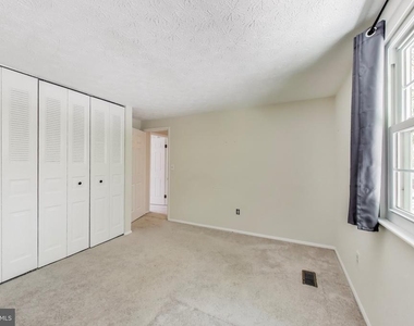 1337 Crockett Lane - Photo Thumbnail 22