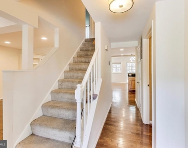 1337 Crockett Lane - Photo Thumbnail 2