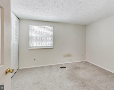 1337 Crockett Lane - Photo Thumbnail 19