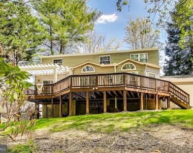 1337 Crockett Lane - Photo Thumbnail 35