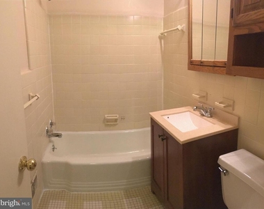10512 Weymouth Street - Photo Thumbnail 6