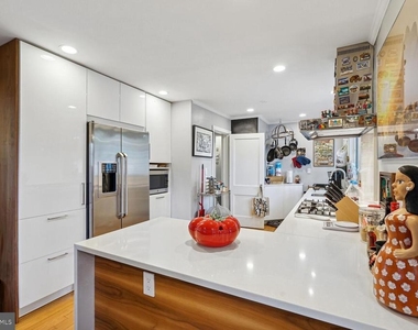 5208 Glenwood Road - Photo Thumbnail 49