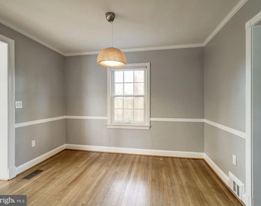 5208 Glenwood Road - Photo Thumbnail 14