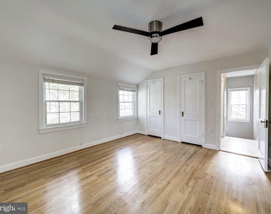 5208 Glenwood Road - Photo Thumbnail 25