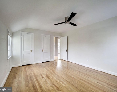 5208 Glenwood Road - Photo Thumbnail 26