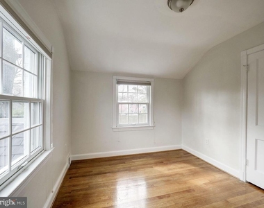 5208 Glenwood Road - Photo Thumbnail 31