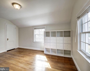5208 Glenwood Road - Photo Thumbnail 28