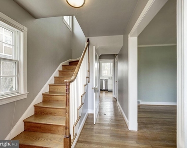 5208 Glenwood Road - Photo Thumbnail 5