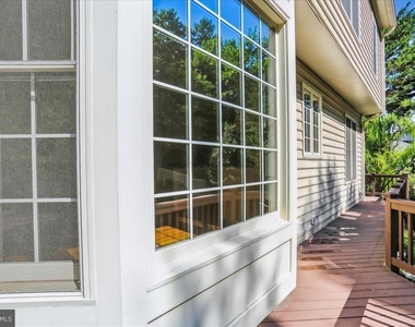 8931 Falls Farm Drive - Photo Thumbnail 18