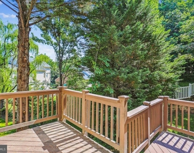 8931 Falls Farm Drive - Photo Thumbnail 13