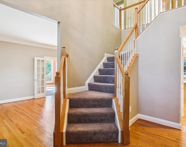 8931 Falls Farm Drive - Photo Thumbnail 34
