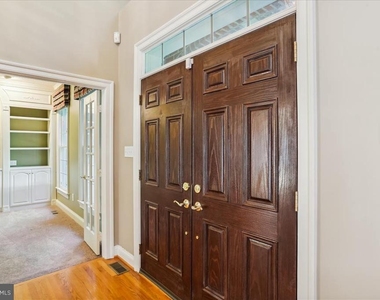 8931 Falls Farm Drive - Photo Thumbnail 36