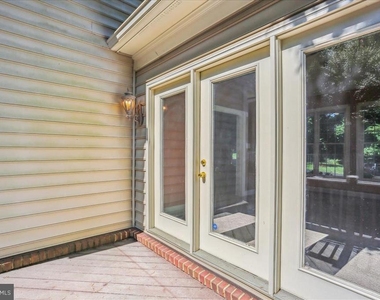 8931 Falls Farm Drive - Photo Thumbnail 12