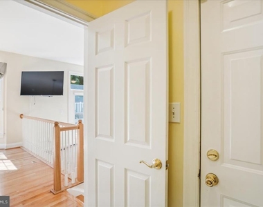 8931 Falls Farm Drive - Photo Thumbnail 51