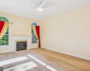 8931 Falls Farm Drive - Photo Thumbnail 38