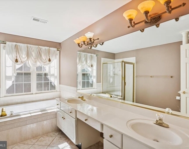 8931 Falls Farm Drive - Photo Thumbnail 67