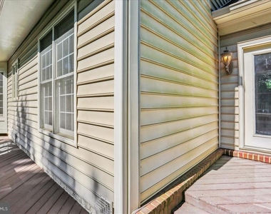 8931 Falls Farm Drive - Photo Thumbnail 16