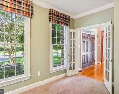 8931 Falls Farm Drive - Photo Thumbnail 25