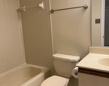 8569 Harvest View Court - Photo Thumbnail 23