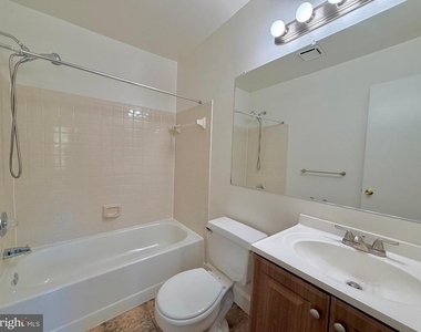 6064 Majors Lane - Photo Thumbnail 11